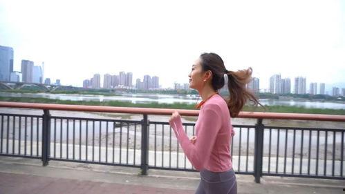 五一假期吃瓜的视频,盘点热门视频背后的趣味与真相