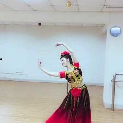 新疆舞吃蜜瓜舞蹈视频,一场视觉与味觉的盛宴