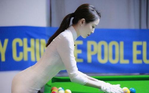 王钟瑶吃瓜视频是真的吗,真相揭秘